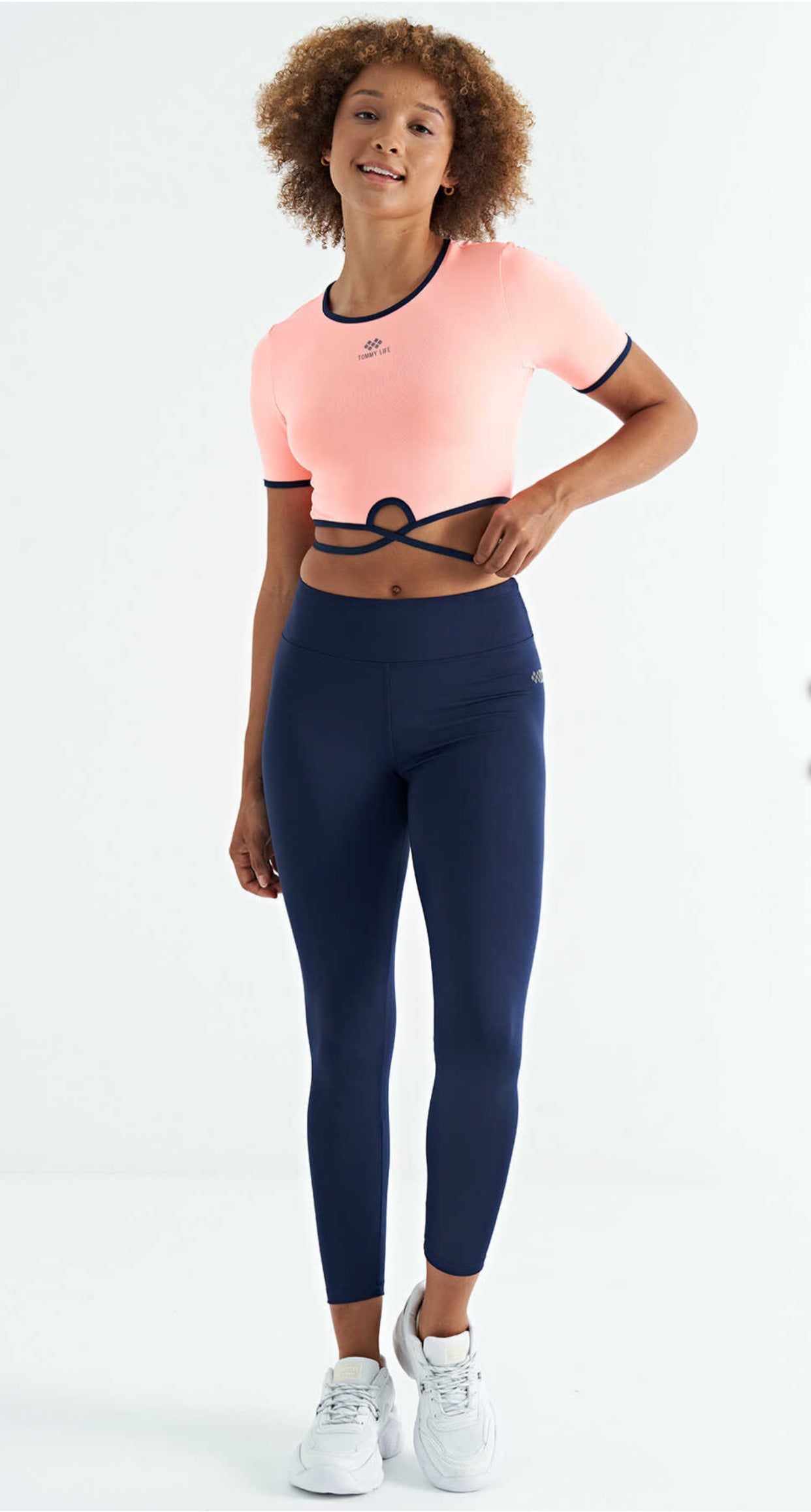 Yeni Sezon Yavruağzı Spor Crop